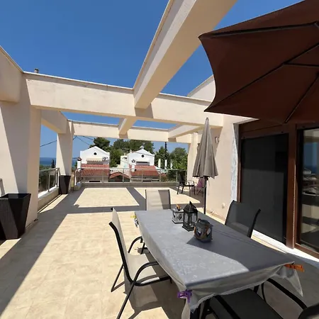 Apartment Iris Nikiti (Sithonia)
